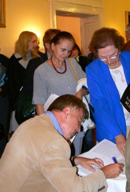 Prof. J. Miodek signatured the books