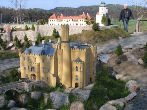 Miniatura-Zamek Karpniki