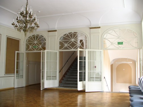 Hol główny pałacu